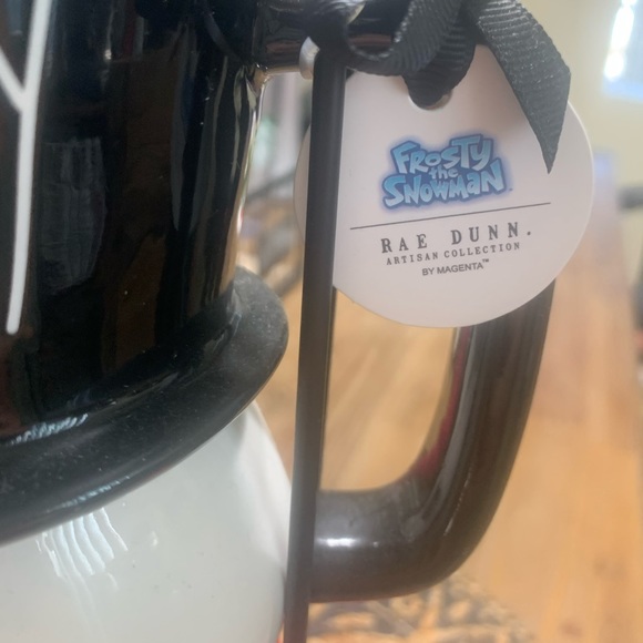 Rae Dunn 3 piece Snowman mug set with stand - Picture 4 of 4